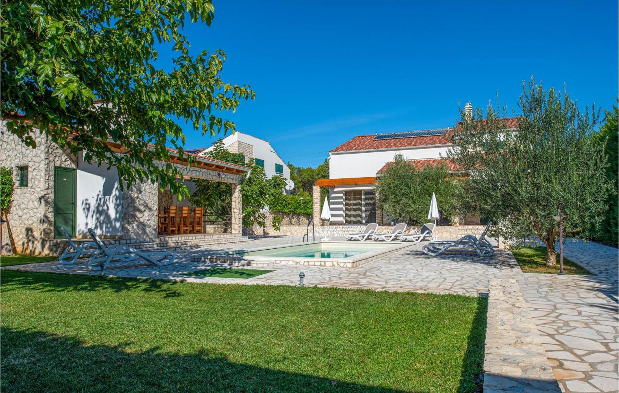 Lovely Home In Sibenik With Wifi Zewnętrze zdjęcie