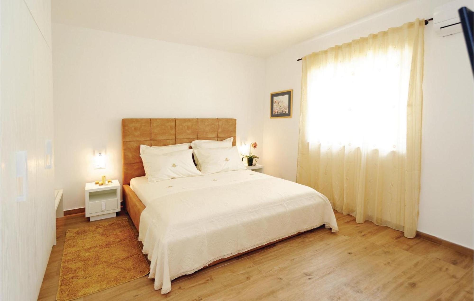 Lovely Home In Sibenik With Wifi Zewnętrze zdjęcie